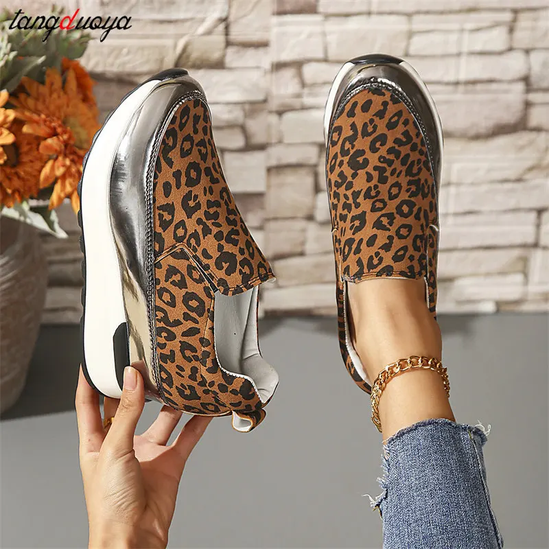 Hoge kwaliteit damessneakers lichtgewicht casual sportschoenen dames hoogte toenemende luipaardprint wiggen tennisschoenen loafers