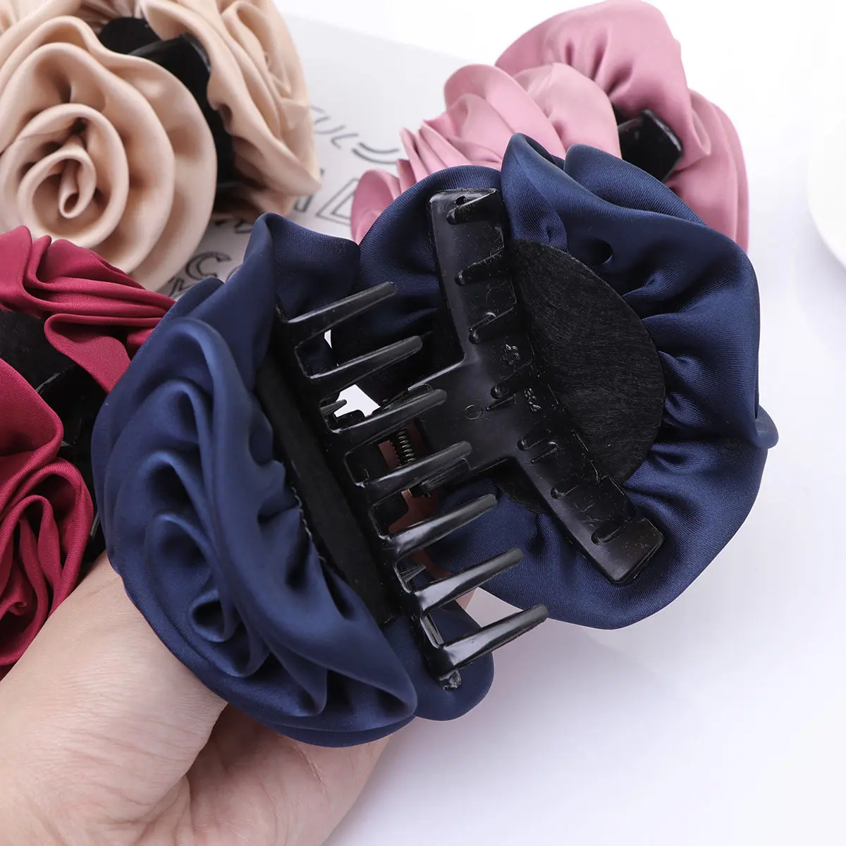 

4Pcs Rose Shaped Hair Claw Clamps Teeth Edge Design High Resistant Cloth Material for Women Girls Hair