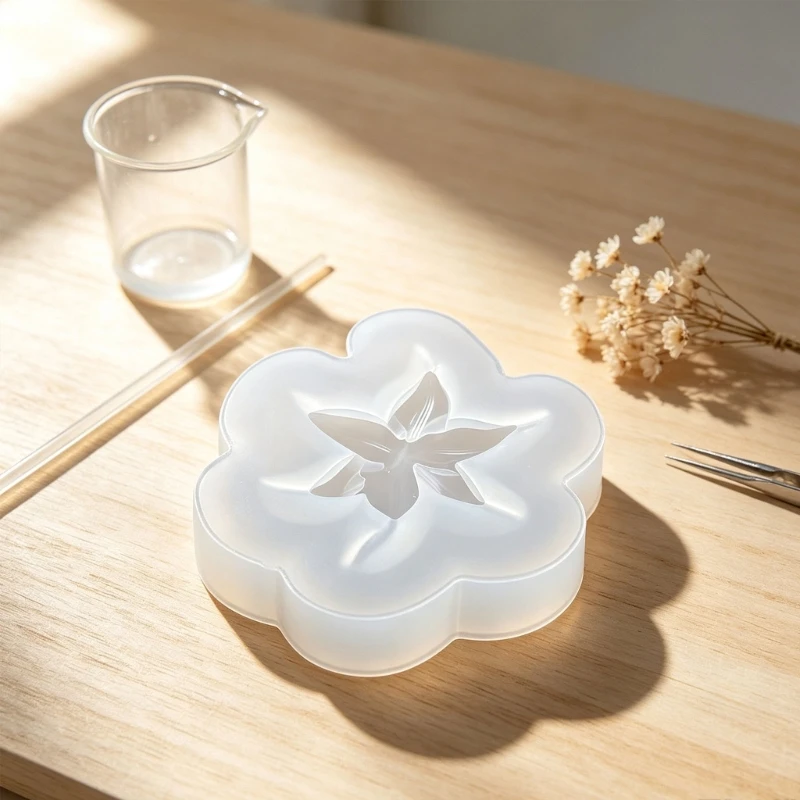 Handmade Flower Pendant Mold in Flexible Silicone, Floral Casting Mold for Resin Charms, Wax Pieces, Plaster Display E0BF