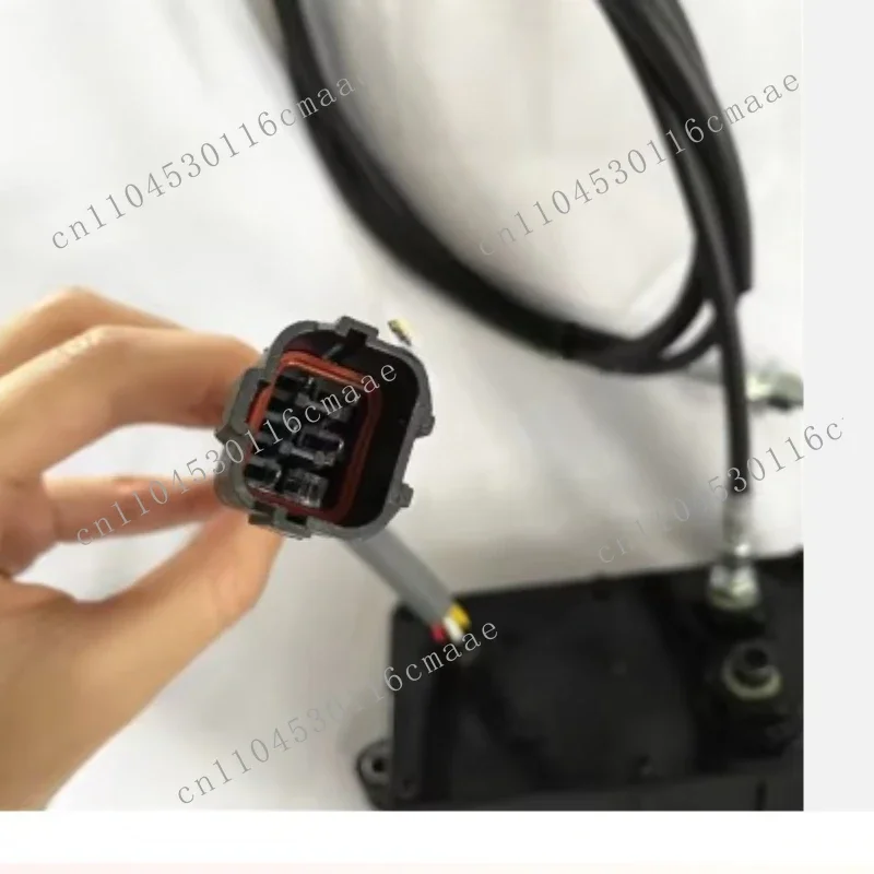 Мотор дроссельной заслонки экскаватора в сборе 37B1404 для запасных частей экскаватора KECM-2024-62C (24 В постоянного тока)