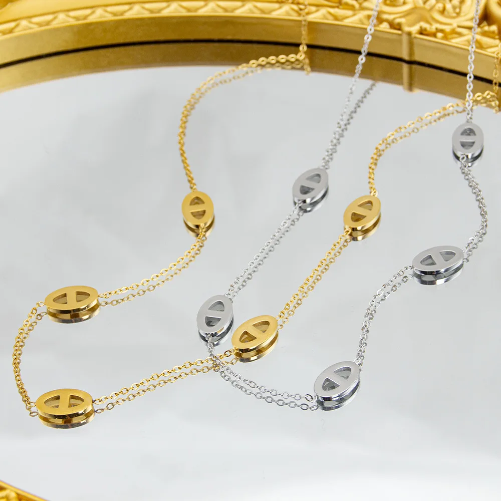 

Simple Pig Nose Necklace for Women, Light Luxury Collarbone Chain, Elegant Titanium Steel That Does Not Fade