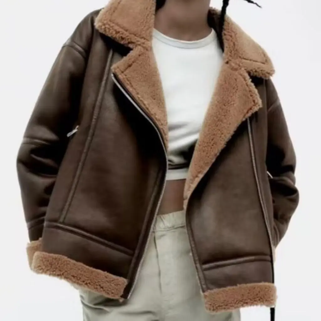 Jaqueta feminina casual de pele sintética de couro de cordeiro, roupas de motocicleta, design integrado