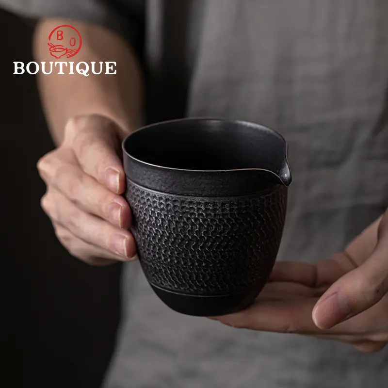 

Серебристый и черный керамический кувшин для чая в стиле ретро, 220 мл, нож для прыжков ручной работы, разделитель для чая и кофе, семейный набор для чая, чашка для справедливости