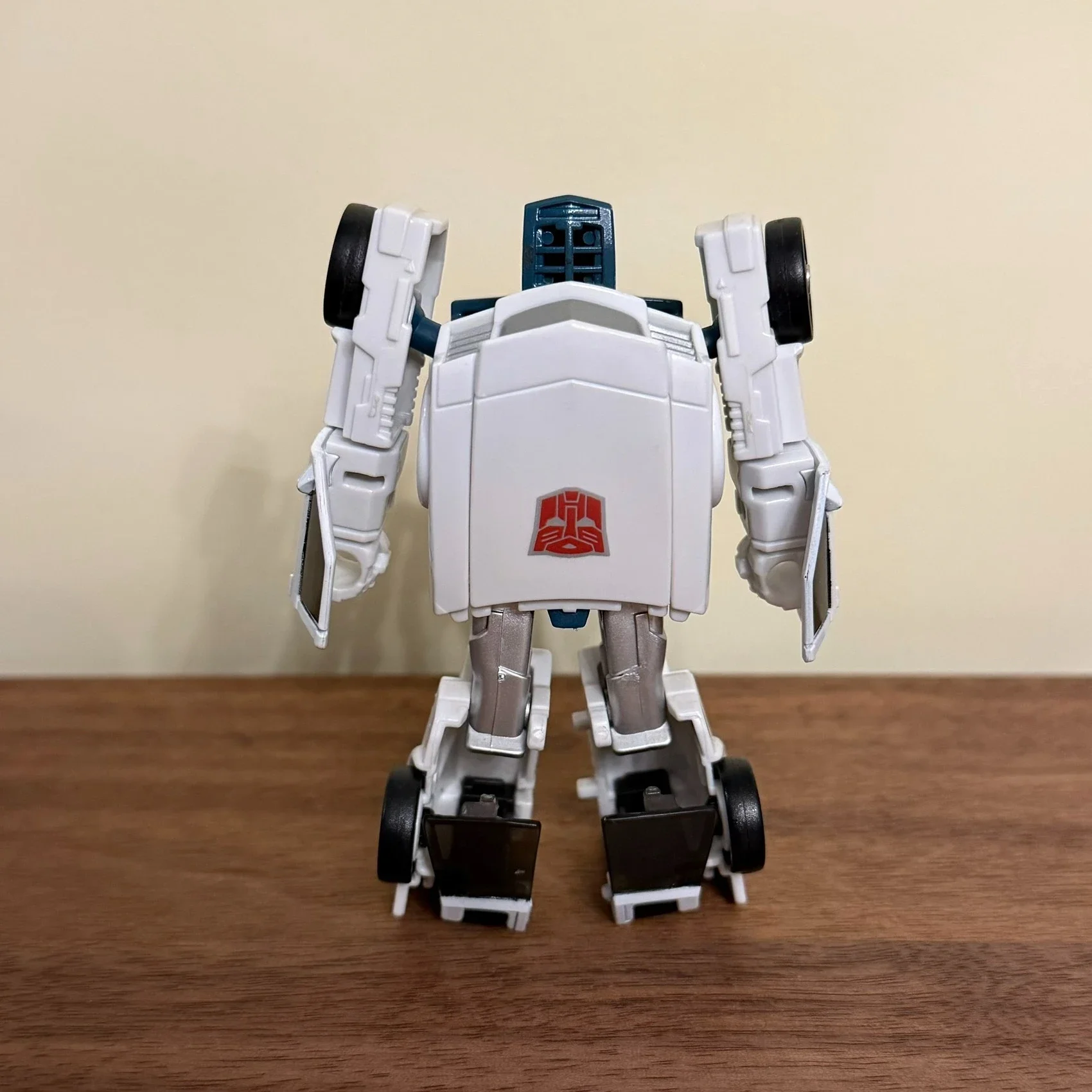 Op voorraad Hasbro Transformation Toys IDW Command Level GW-serie Achterkleppoppen Kleinschalige robotmodellen Actiefiguren Anime