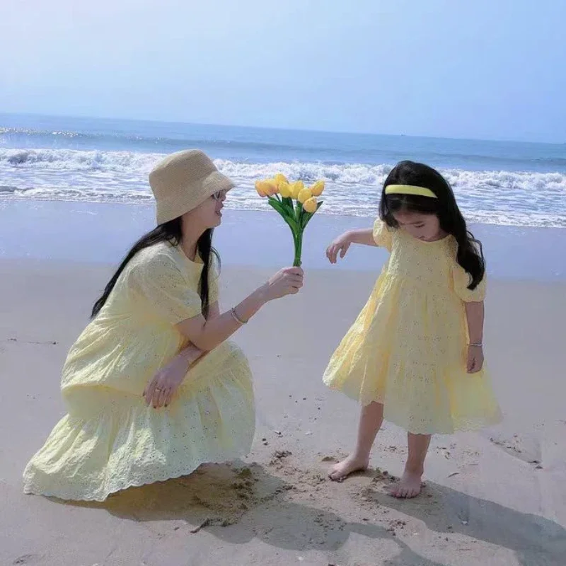 

Mom and Daughter Holidays Dress Women Short Sleeve Frock Mother Baby Girls Beach Yellow Dresses Vacation Look Children Clothing