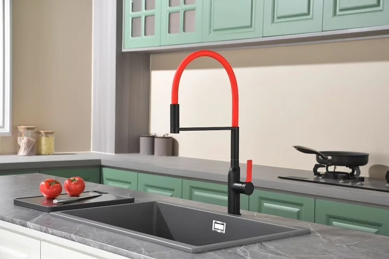 Premium Brass Single-Hose Pull-down Kitchen Faucet with 2-function Spray Head and Silicone Hose Hot and Cold water Sink Faucet