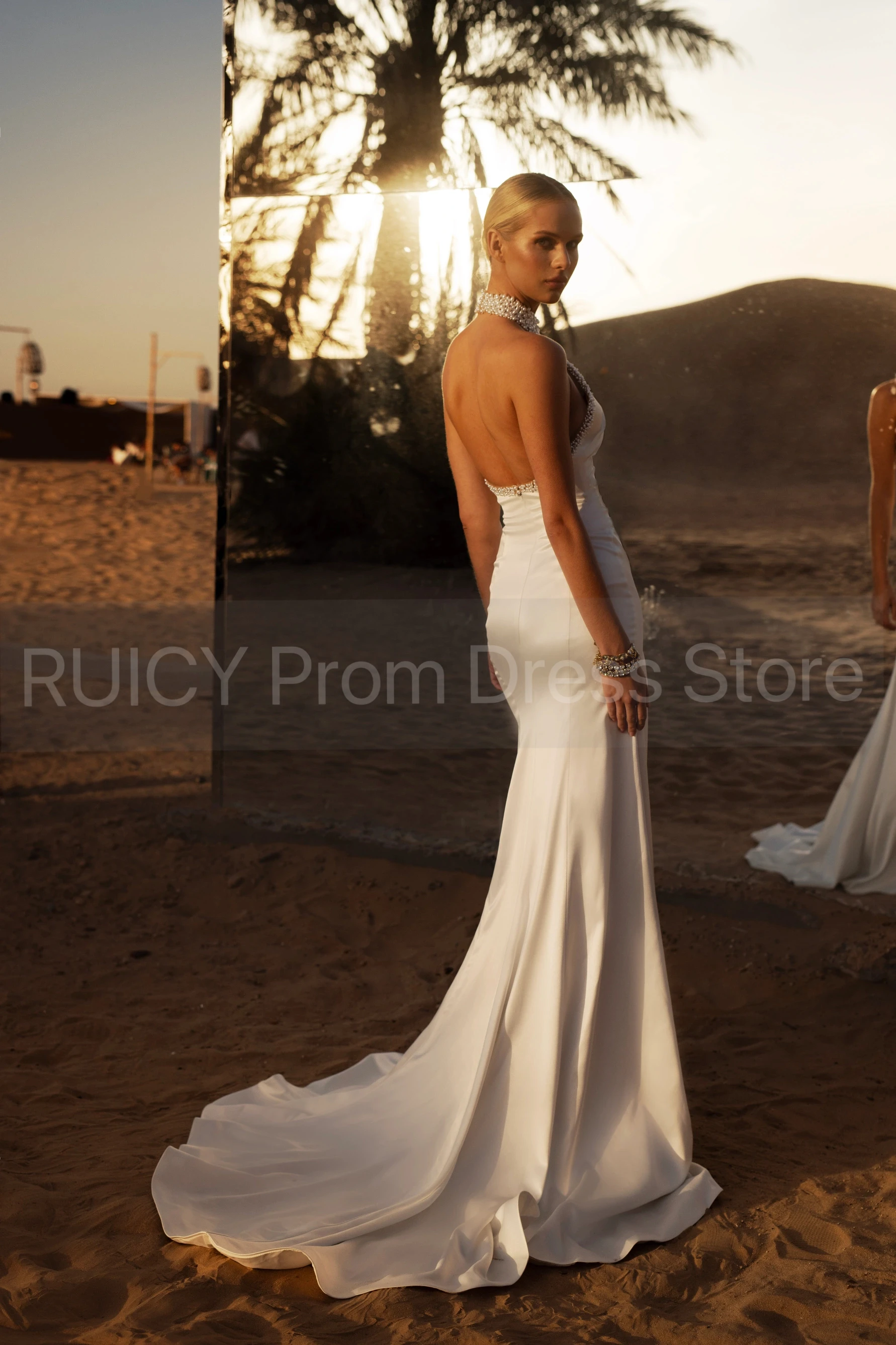 Sexy Backless Trouwjurken Zeemeermin Luxe 2025, Halter Satijn Parels Bruidsjurk Voor Bruid Feestjurk Met Split robe de mariée