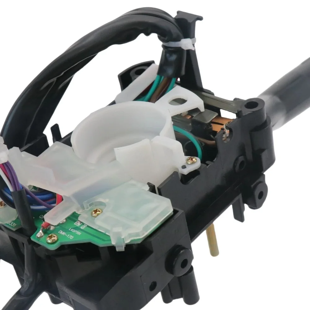 

Indicator Headlight and Wiper Switch for Mitsubishi For Pajero MR301406 Suitable for Montero Models 1990 2004 with OEM MB921588