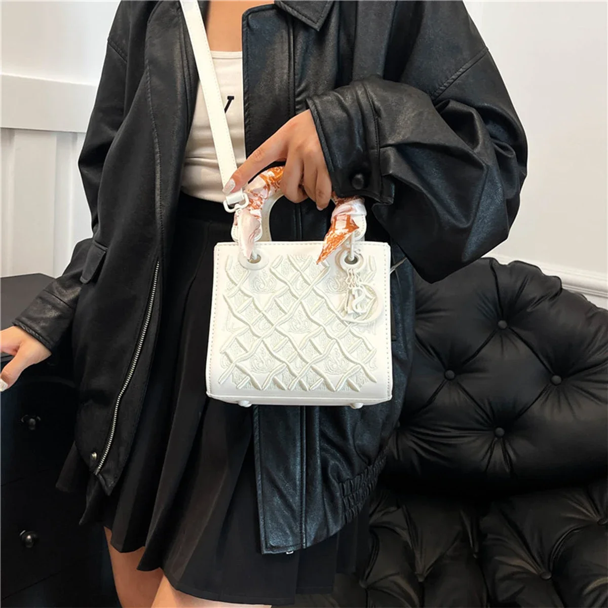 

Lightweight PU Elegant Geometric Embroidery Crossbody Bag Women Detachable Strap Ribbon Handle Flap Top Purse Daily Use
