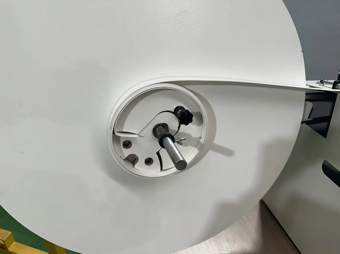 

Portable Automatic Wood Wrapping Machine with Side Sealing StripClean Cut Easy to Operate Wood Binding Machine at Factory Price