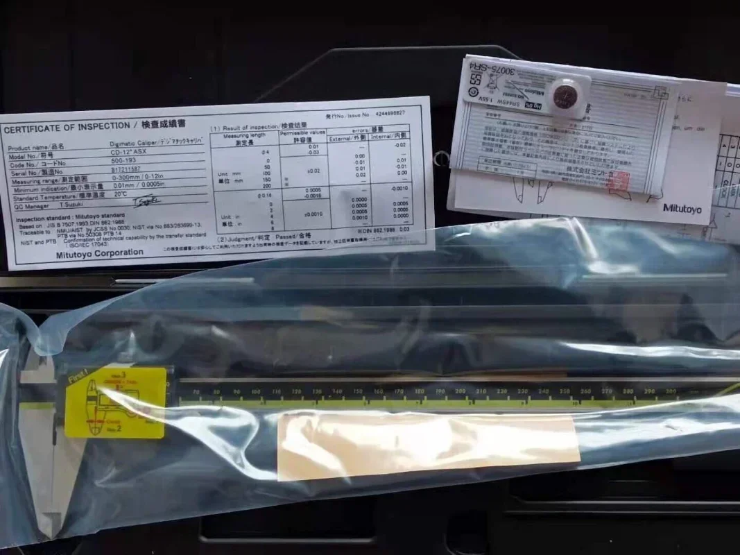 ميتوتويو LCD الرقمية الورنية الفرجار 150/200/300 مللي متر 500-197-20 الفولاذ المقاوم للصدأ قياس الإلكترونية الفرجار 8in