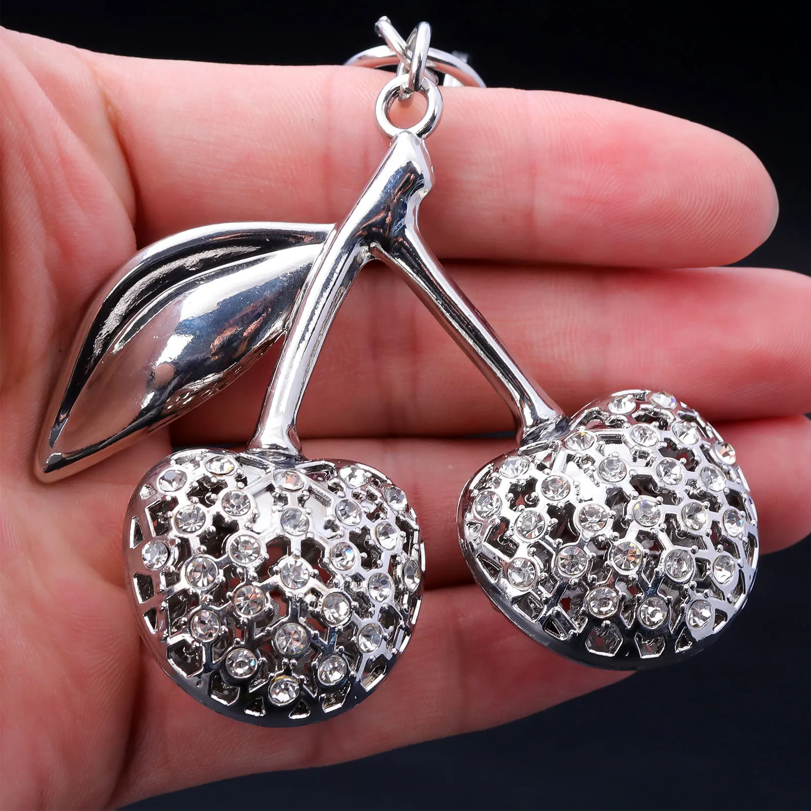 لذيذ كريستال الأحمر الوردي الكرز المفاتيح لطيف الفواكه الكرز قلادة كيرينغ للنساء حقيبة مجوهرات مفتاح الملحقات هدية