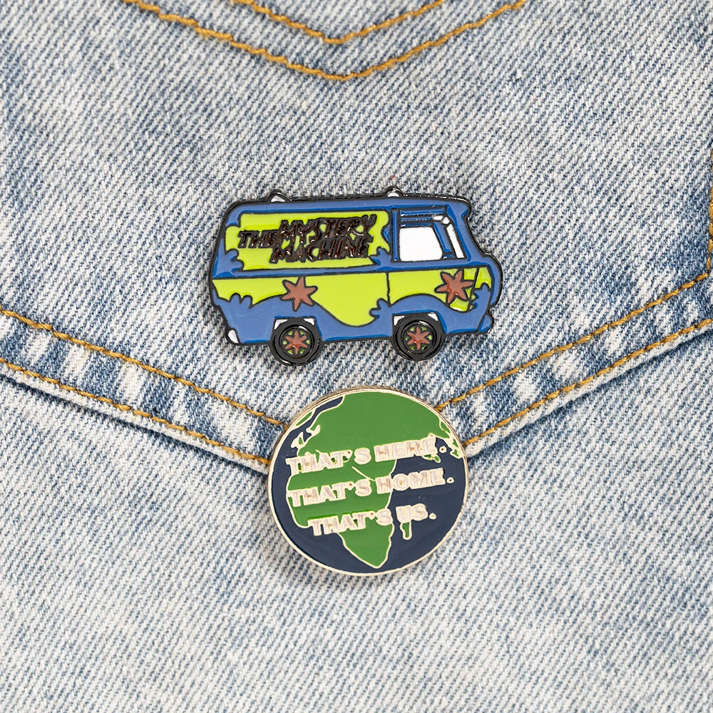 Classic The Mystery Machine Bus Enamel Pins That's Here Green That's Home That's US African Map Pattern Metal Brooches