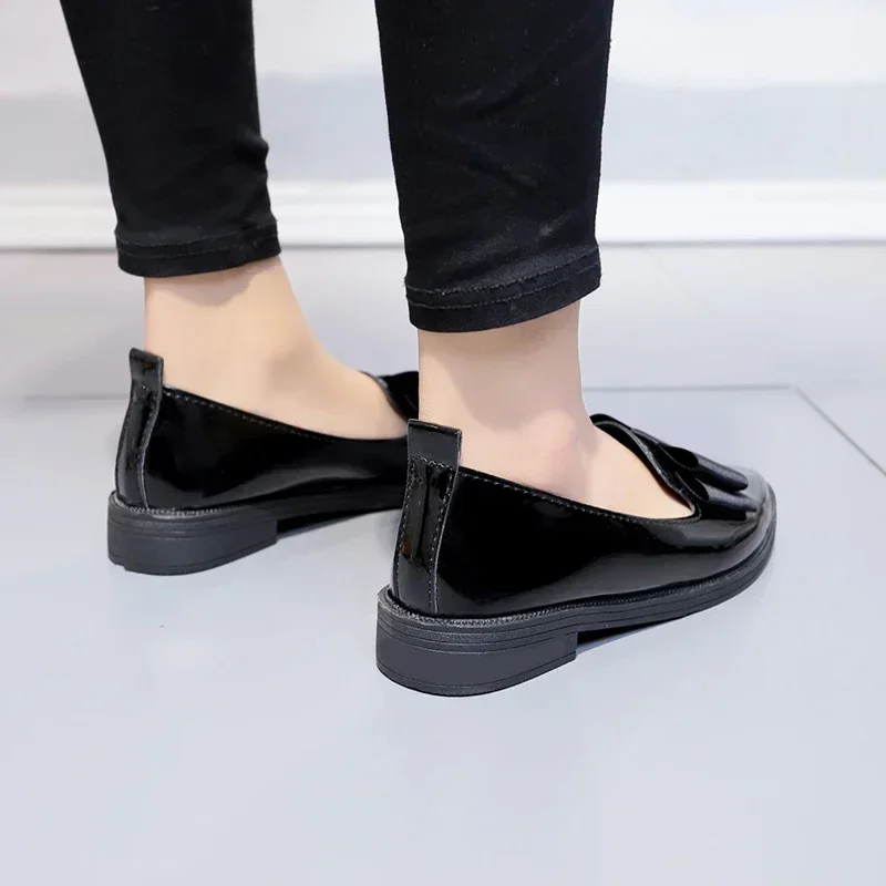 Vrouwen Flats 2024 Lente Nieuwe Mode Puntige Neus Slip Op Stevige Ondiepe Platte Schoenen Vrouwen Strik Oxford Schoenen Dames Zapatos De Mujer