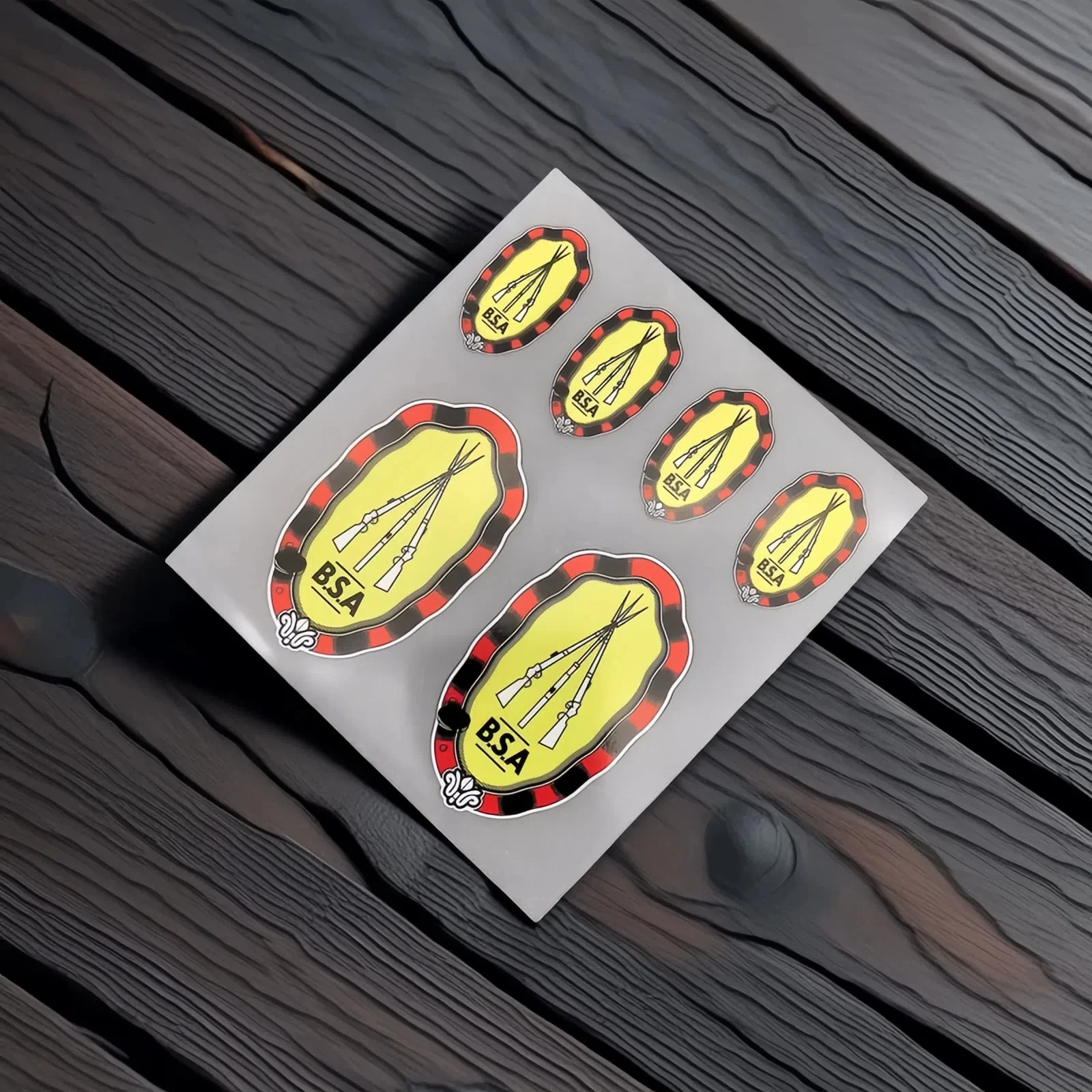 خمر كريست دورة إطار دراجة هوائية الشارات دراجة نارية مكدسة الأسلحة ملصقات مغلفة صالح ل BSA #1