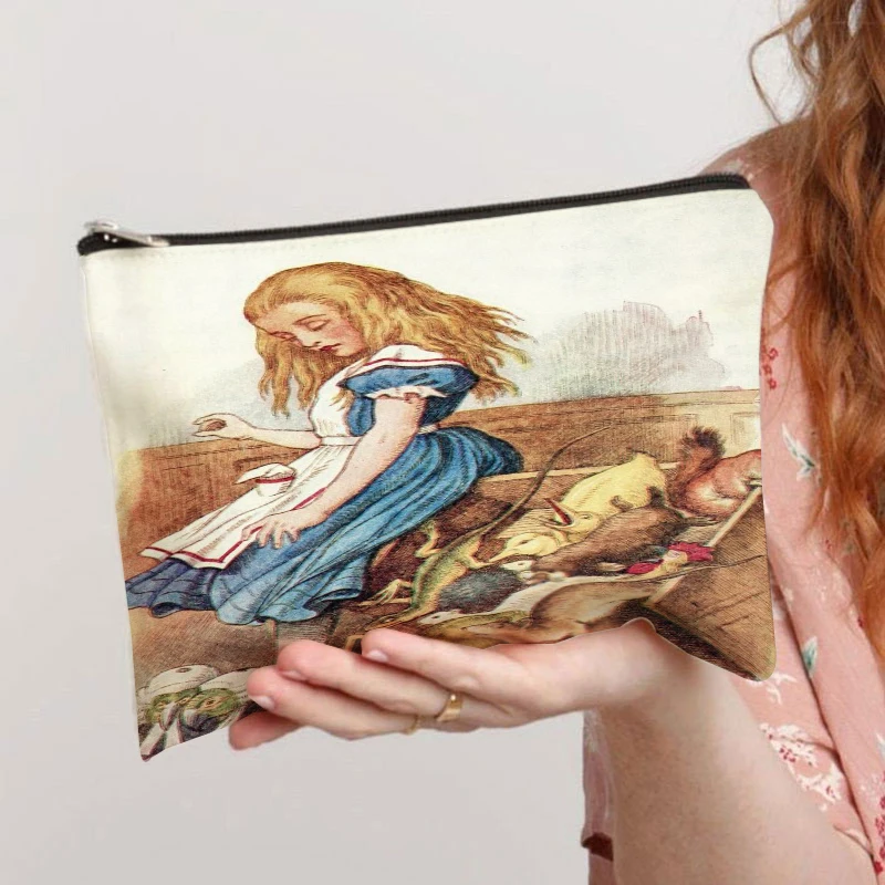 Bolsa de cosméticos con estampado de Princesa Alicia para mujer en el país de las Maravillas, Kit de aseo personalizado, bolsa de maquillaje portátil ecológica, bolsa de lápices para niños