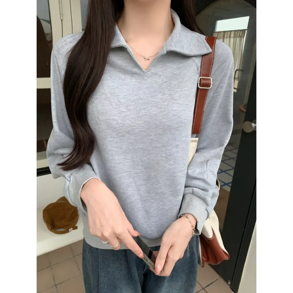 سويت شيرت نسائي برقبة بولو هاراجوكو سترات كبيرة الحجم غير رسمية للخريف من القطن الرقيق ملابس الشارع الشهير بلوفرات رمادية y2k للنساء