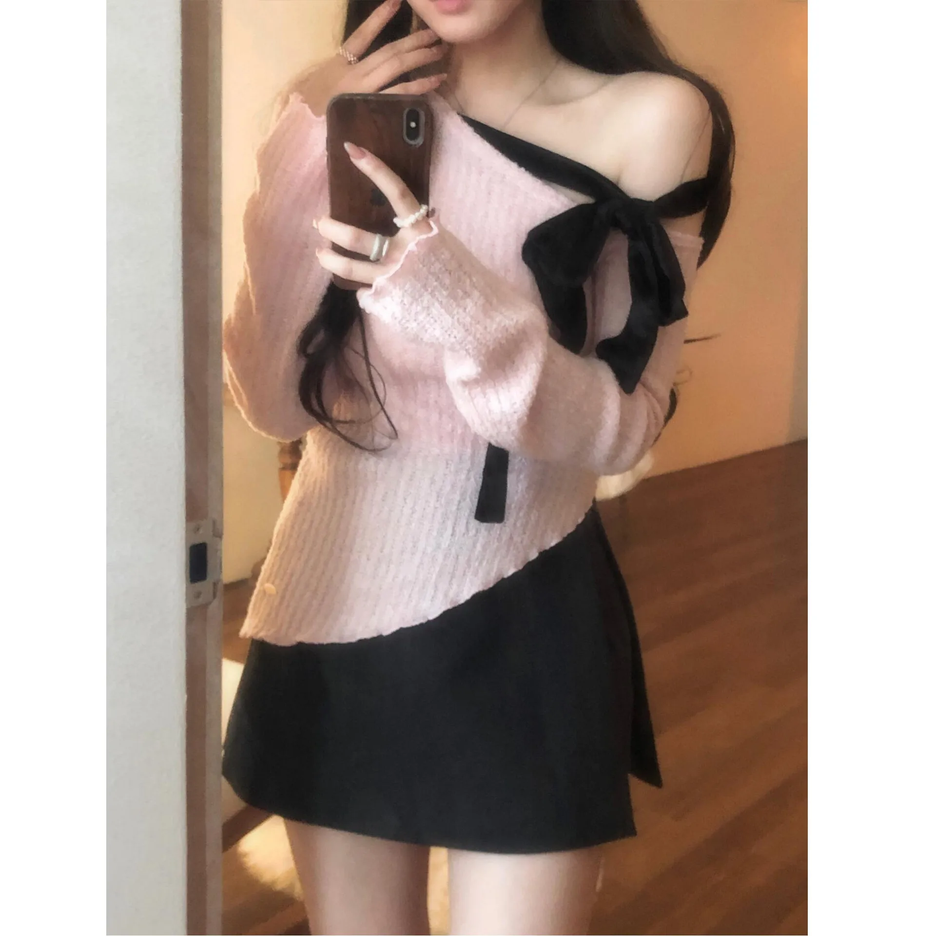 

Princess Style Knitted Sweater with Knot Pink Shoulder Bared Women's Innerwear Outerwear Autumn Winter New Arrival