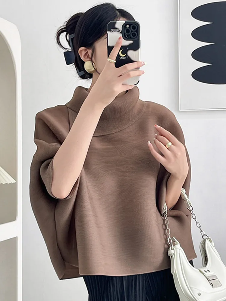 LANMREM Batwing Sleeves Pleated T-shirt For Women Lapel Solid Color Loose Big Size Female Casual Top 2024 Summer New 2DA6800