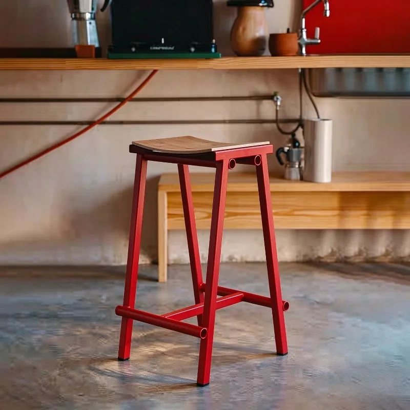 Iron Bar Stools Portable Ergonomic Creative Chair Luxury High Elegant Chairs for Kitchen Bars Modern Nordic Home Furniture