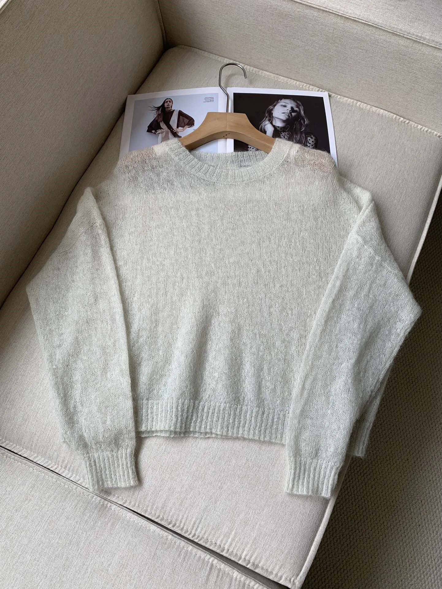 

Women Mohair and Wool Blend Sweater Autumn Winter Long Sleeve Round Neck Loose Ladies Knitted Pullover