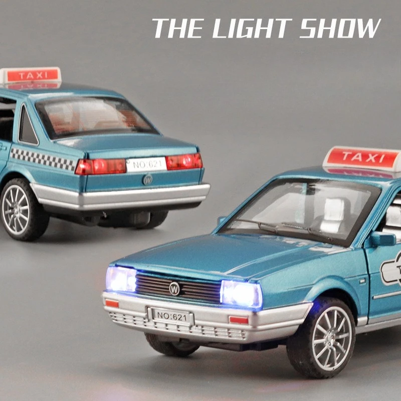 1:32 سبيكة سيارة أجرة نموذج الإضاءة الموسيقى التراجع ستة أبواب تصميم سيارات لعبة للأطفال