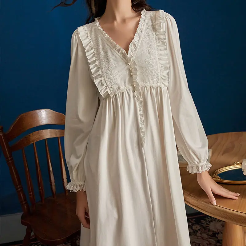 Chemise de nuit blanche à manches longues pour femmes, chemise de nuit à volants vintage français, robe de nuit mi-longue romantique simple pour la