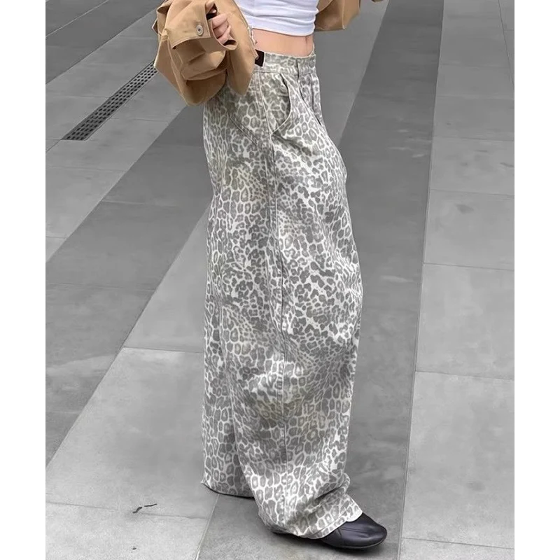 กางเกงยีนส์ลายเสือดาวเอวต่ำทรงหลวมใส่สบายสำหรับผู้หญิงแฟชั่นลำลองทรงขาตรง