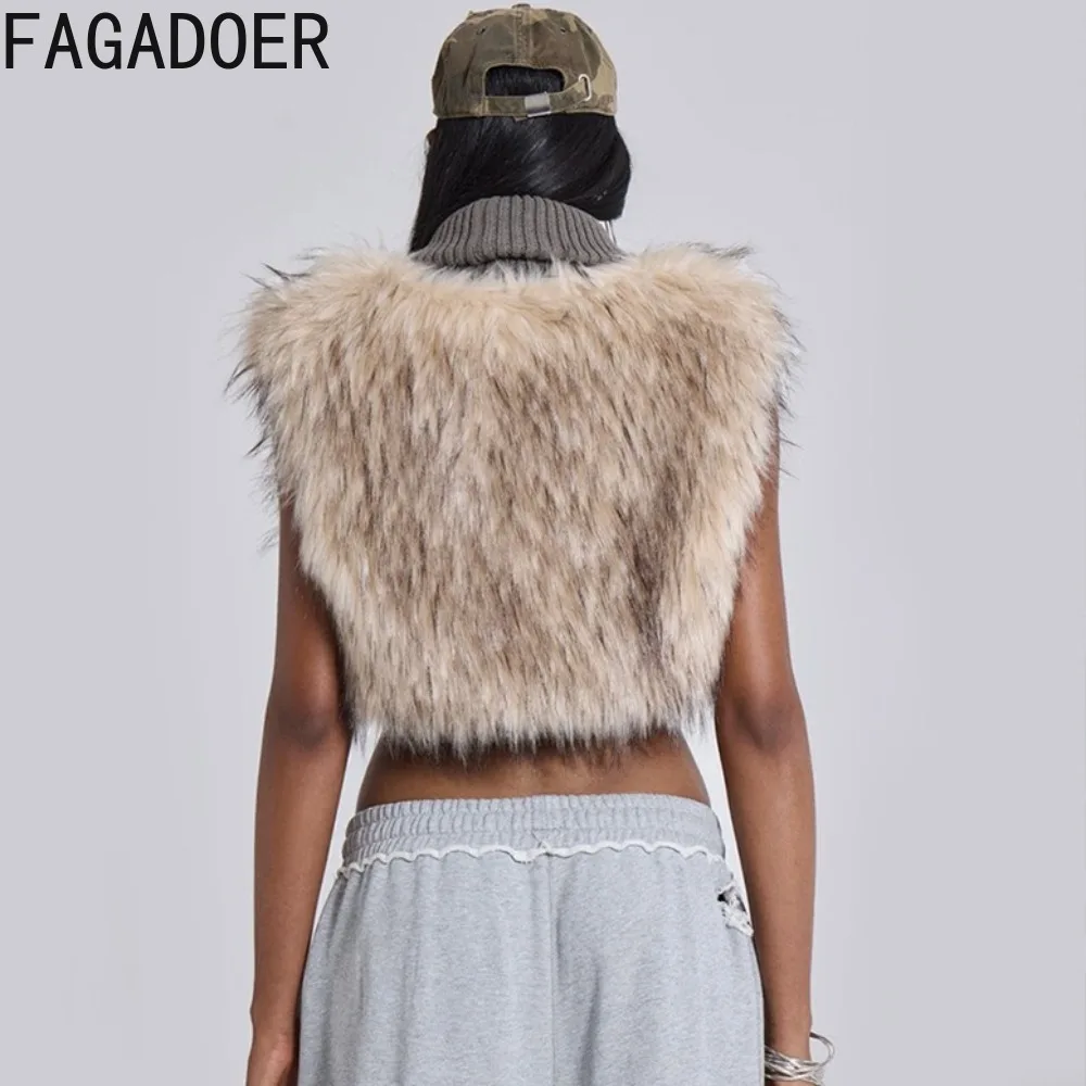 سترة FAGADOER المثيرة المصنوعة من الفرو للنساء بلون سادة سترات قصيرة بدون أكمام أمريكية كلاسيكية ملابس خروج نسائية