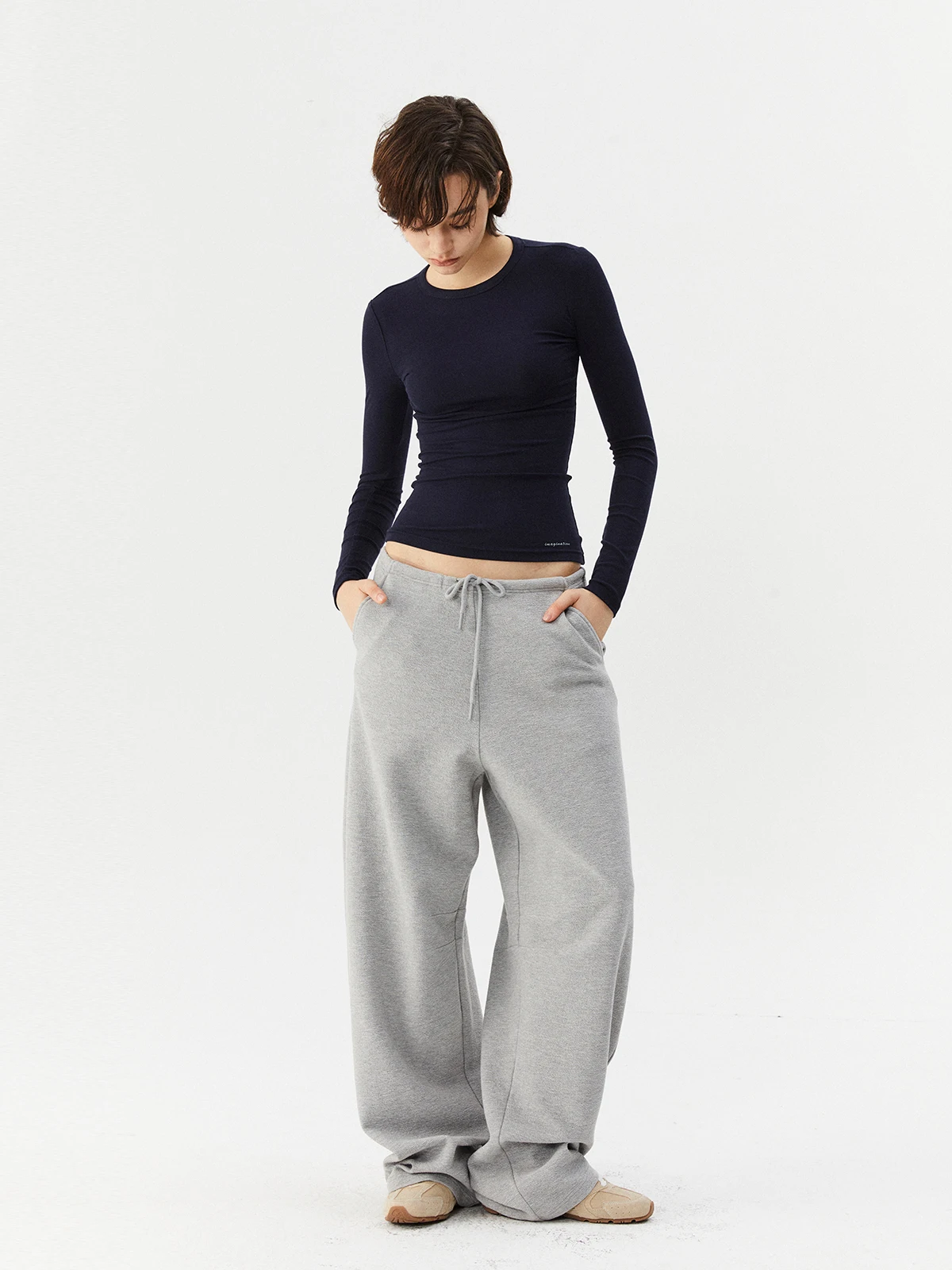 

Spring 2026 INRM Basic Long Sve round Ne Slim Fit Base irt Quad Color Crew Ne Pullover T-irt Women's Casual Wear