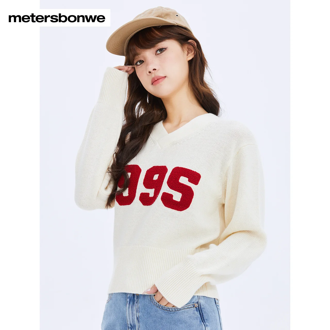 Metersbonwe-Women's Classic V-Neck Long-Sleeved Sweater Jumper Chest Embroidery Short Pullover Academy Campus Spring Autumn