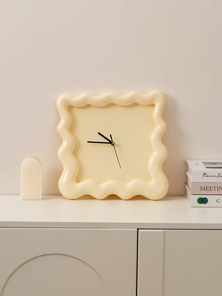 【EpeiusHome】Home Decoration Cream biscuit shape Wall mounted clock