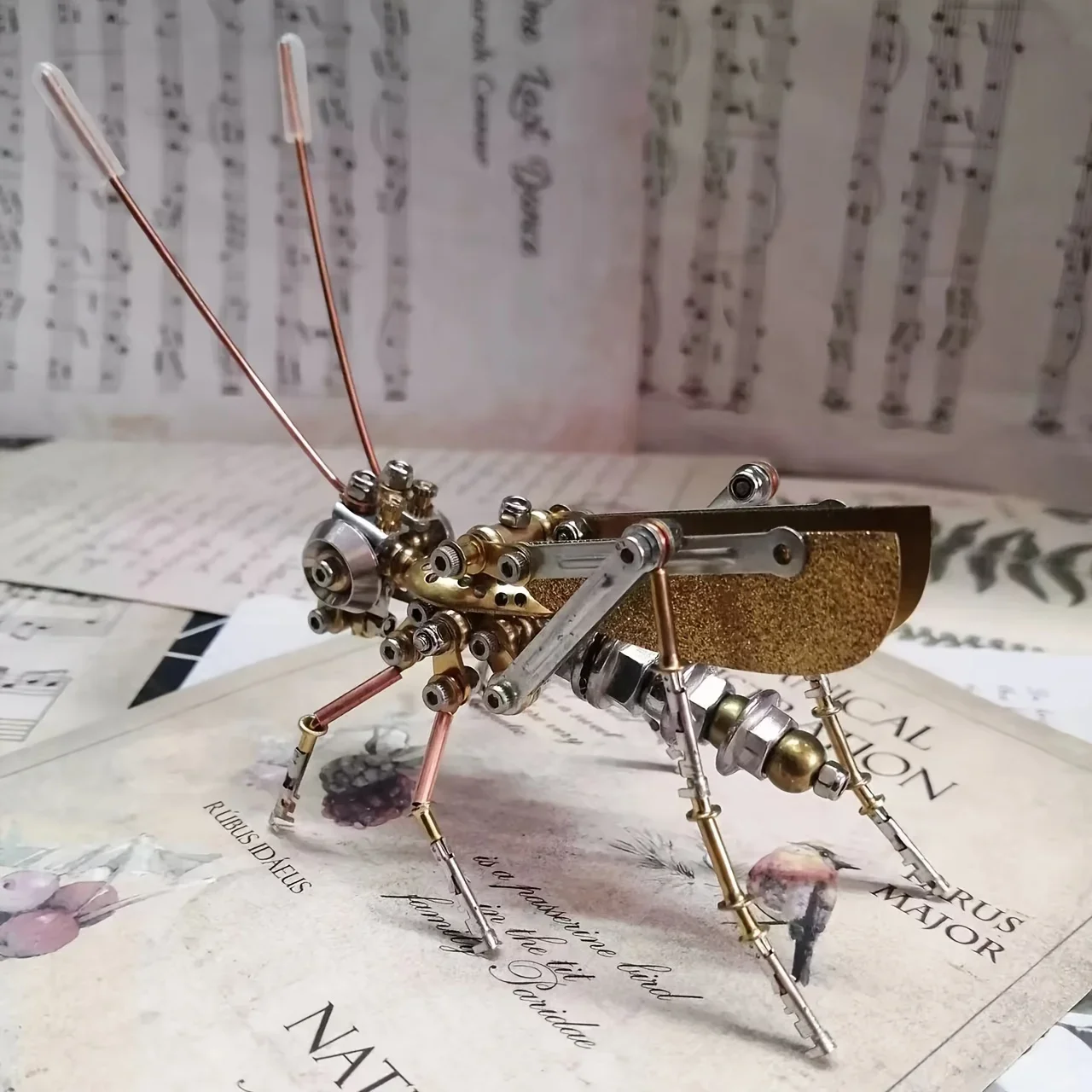 Steampunk Grasshopper DIY Metal Puzzle Set - Creative Fun Assembly Model, Gold Copper Art Kit with Ming Book