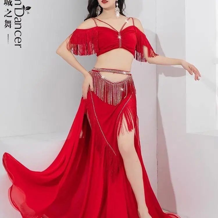

Костюм для танца живота Qingcheng Dance Light Luxury: комплект для тренировок, с высокой талией, вырезами, стразами и бахромой, для групповых выступлений