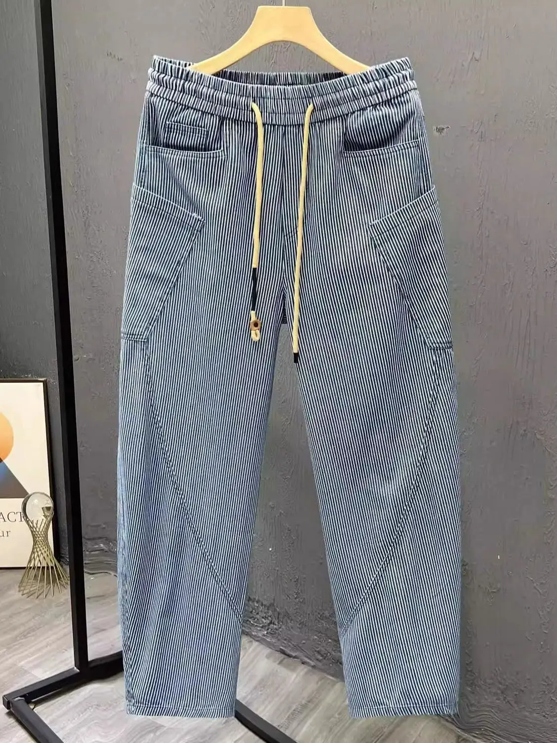 

Мужские повседневные брюки премиум-класса в полоску, тонкие, длинные, весенние, приталенные, на шнурке, из полиэфирного волокна