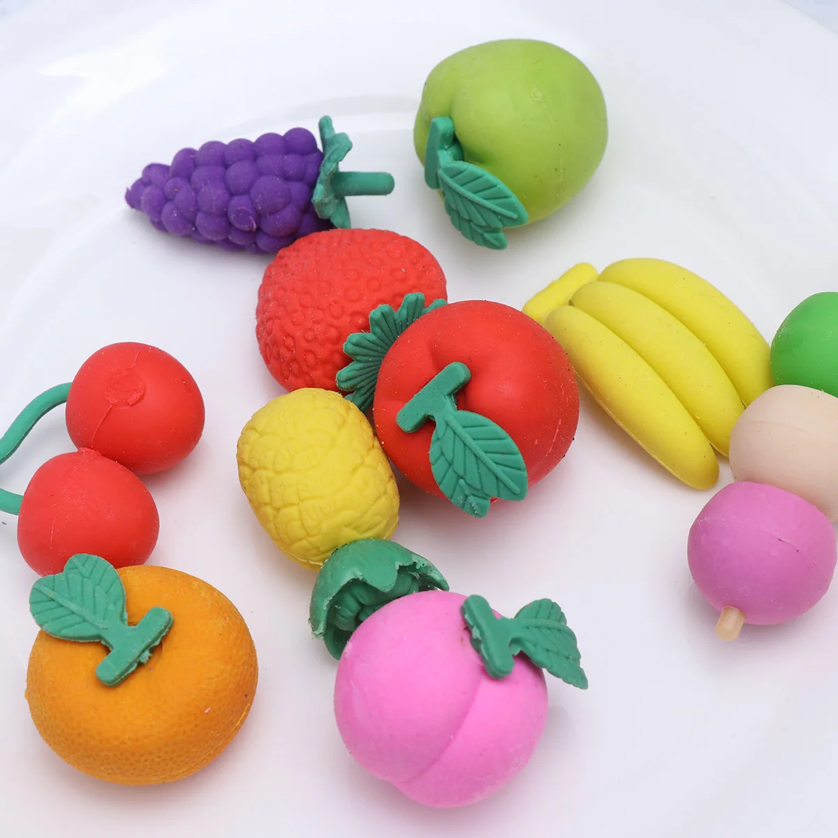 10 قطعة محايات الفاكهة محاكاة تصميم الرسوم المتحركة لطيف سهلة المسح للمدرسة الفصول الدراسية المكافآت محايات قلم رصاص الجدة