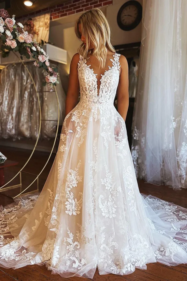 Elegant A-Line Garden Wedding Dress V Neck Chapel Train Tulle Appliques Sexy Romance Engagement Bridal Gown 2025 free customized