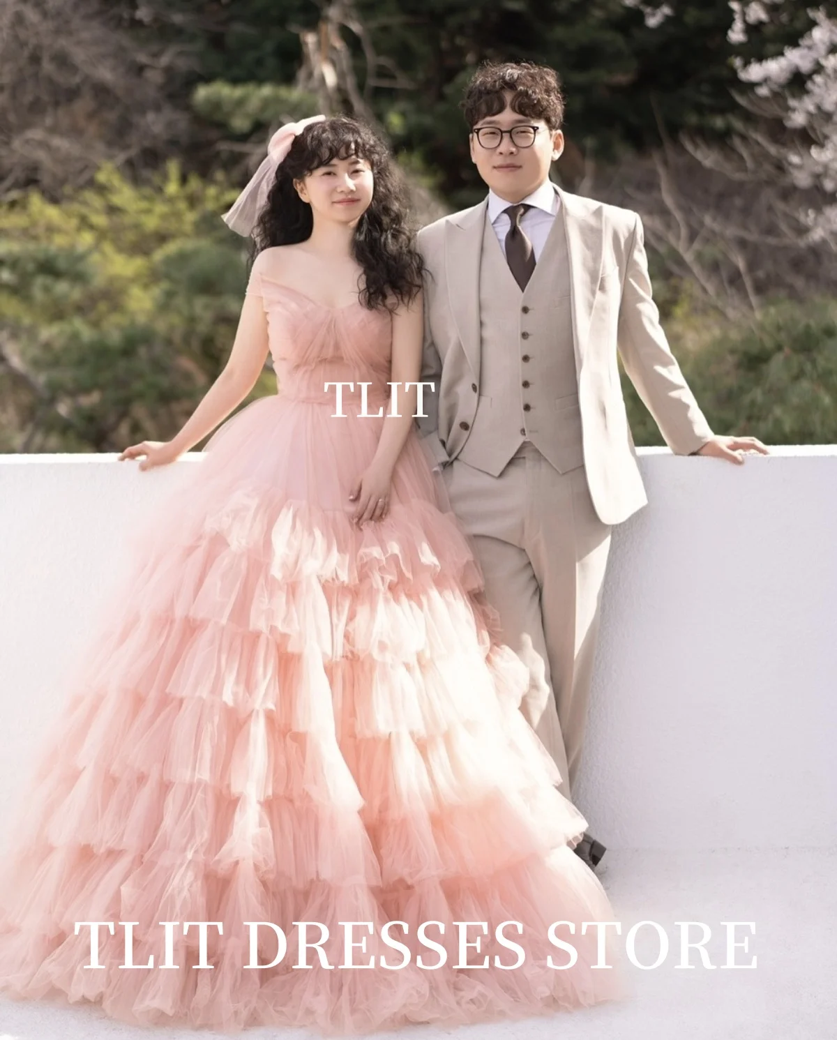 TLIT นางฟ้าสีชมพูผ้าไหมทูลหลายชั้นชุดราตรีเกาหลีชุดแต่งงานถ่ายภาพปิดไหล่ชุดราตรีที่กำหนดเอง