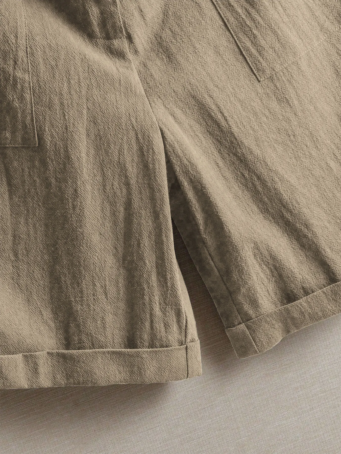 Sommerliche, leichte Damenhose mit fünf Taschen, weite, bequeme, gerade geschnittene Damenhose mit hoher Taille, modische Sport- und Freizeithose für den Außenbereich. – Detail 33