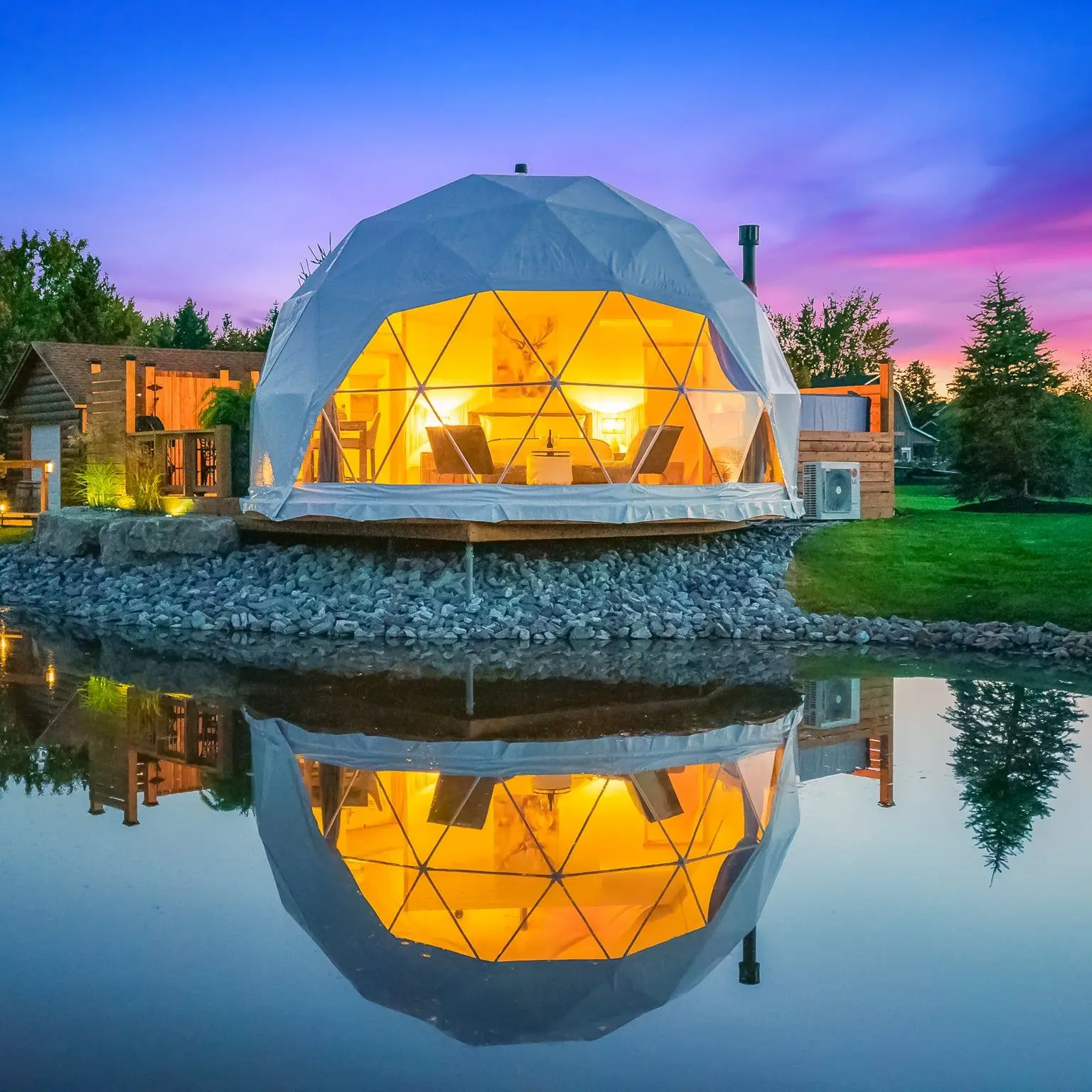 Geodesic Dome Luxury Hotel Dome Leisure Resort Vacation Outdoor Glamping Round Tent Transparent Starry Sky Manor Tent