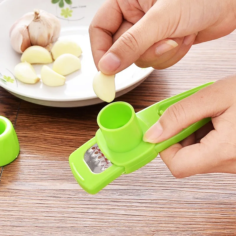 1 Pack Mini Garlic Grinder Creative Garlic Press Kitchen Garlic Mash Manual Garlic Mashing Green Kitchen Gadgets