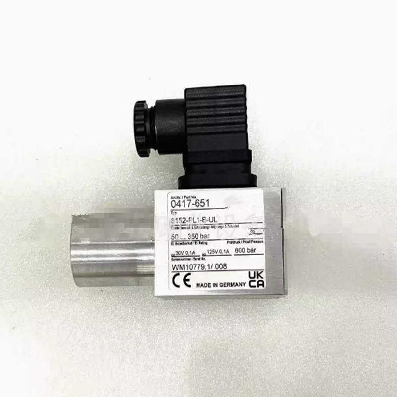 مفتاح ضغط جديد وأصلي 100% 8152-PL1-B-UL 0417-651 شحن سريع عبر FedEx أو DHL Express!