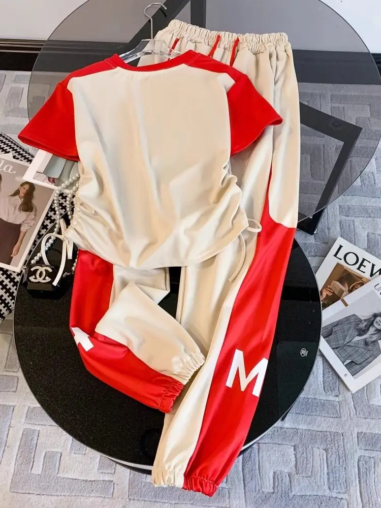 Casual Sports Set for Women in Spring and Summer Slim Fit Short Sleeved Pants Fashionable Age Reducing Two-piece Set