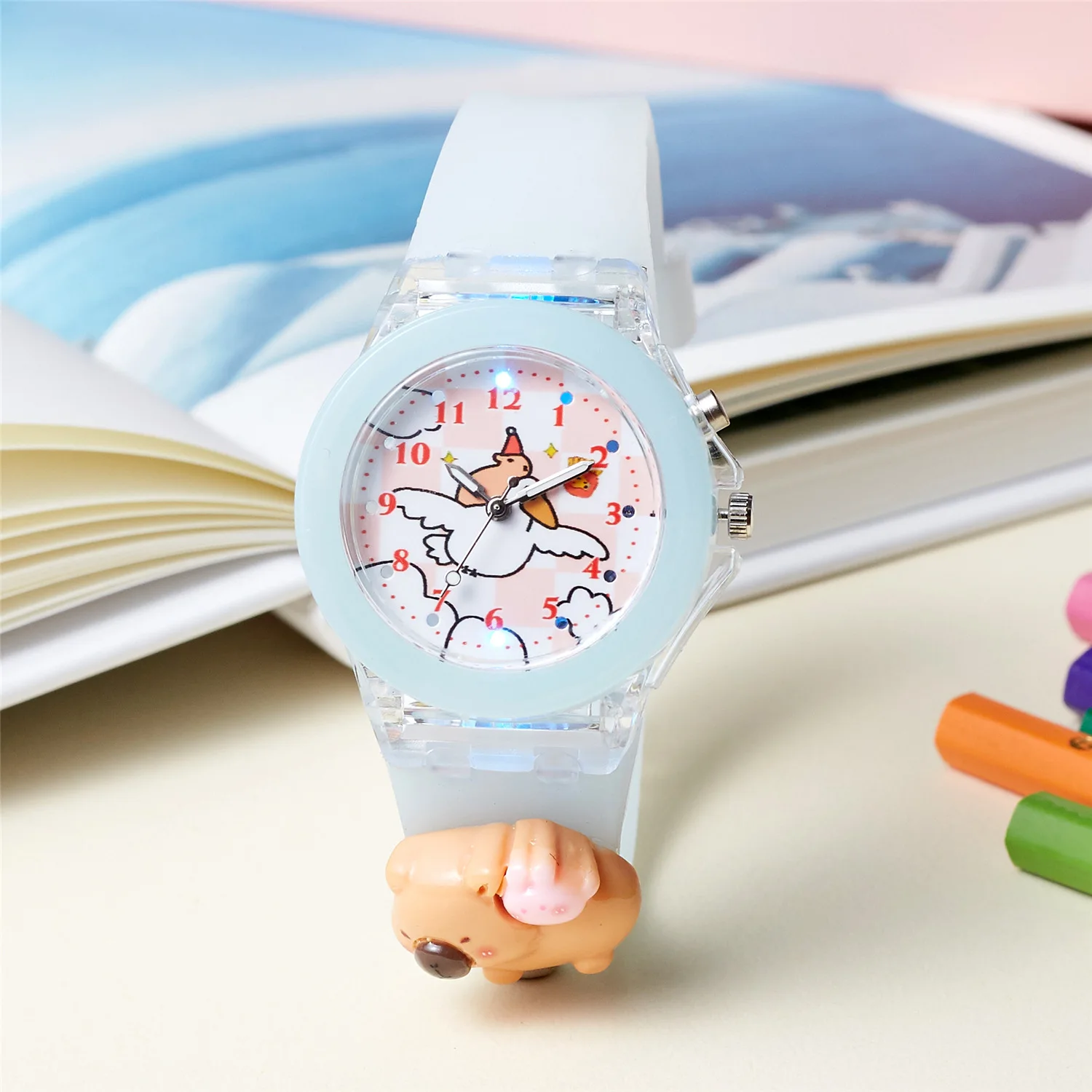 Leuchtende Kinderuhr mit blinkender Regenbogen-LED, weichem Gelee, buntem Armband, Cartoon-Tierspielzeuguhr