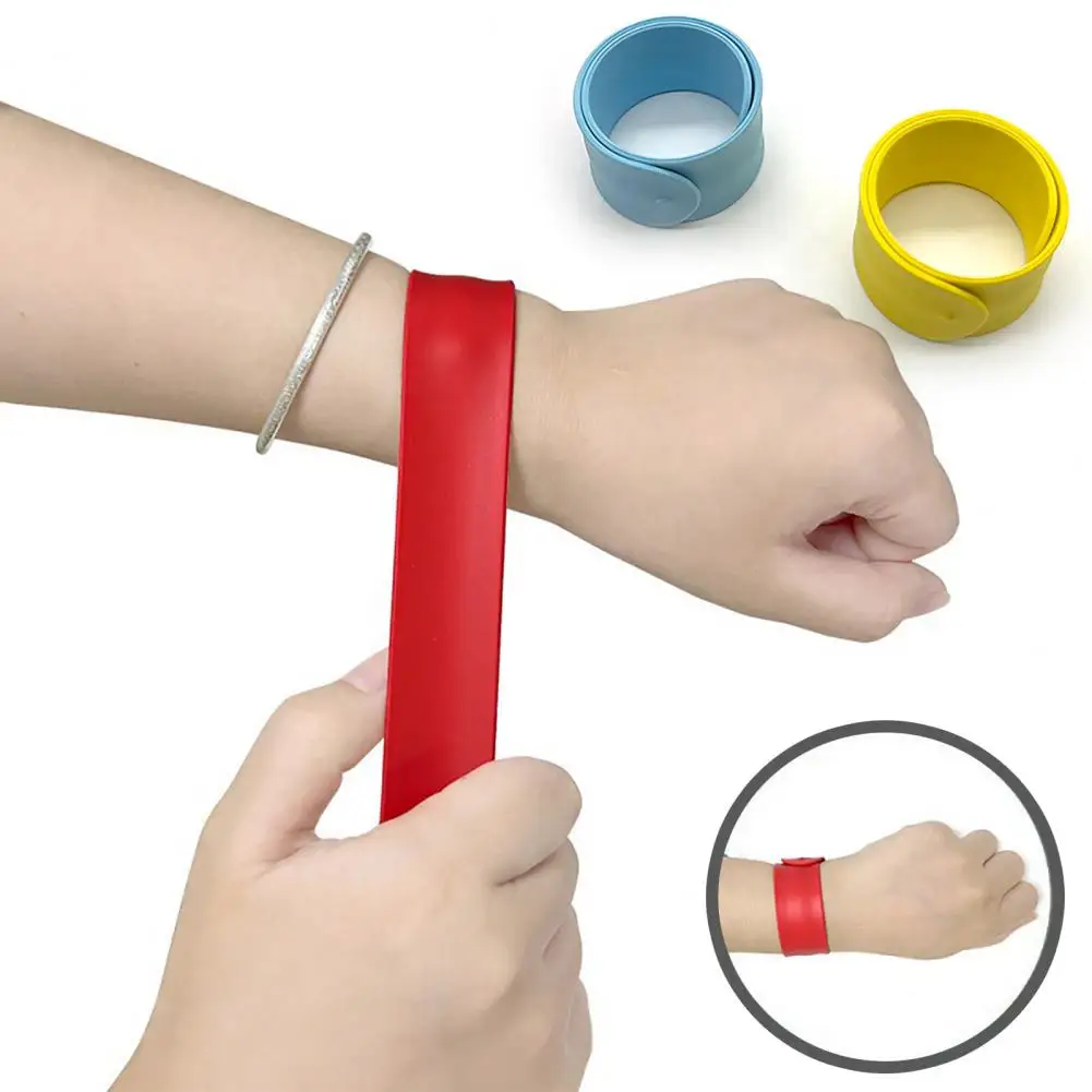 2Pcs Silicone Snap Circle Bracelet Self-Rolling Wristband with Cartoon Pat the Circle Boy Girls Bracelet Toys