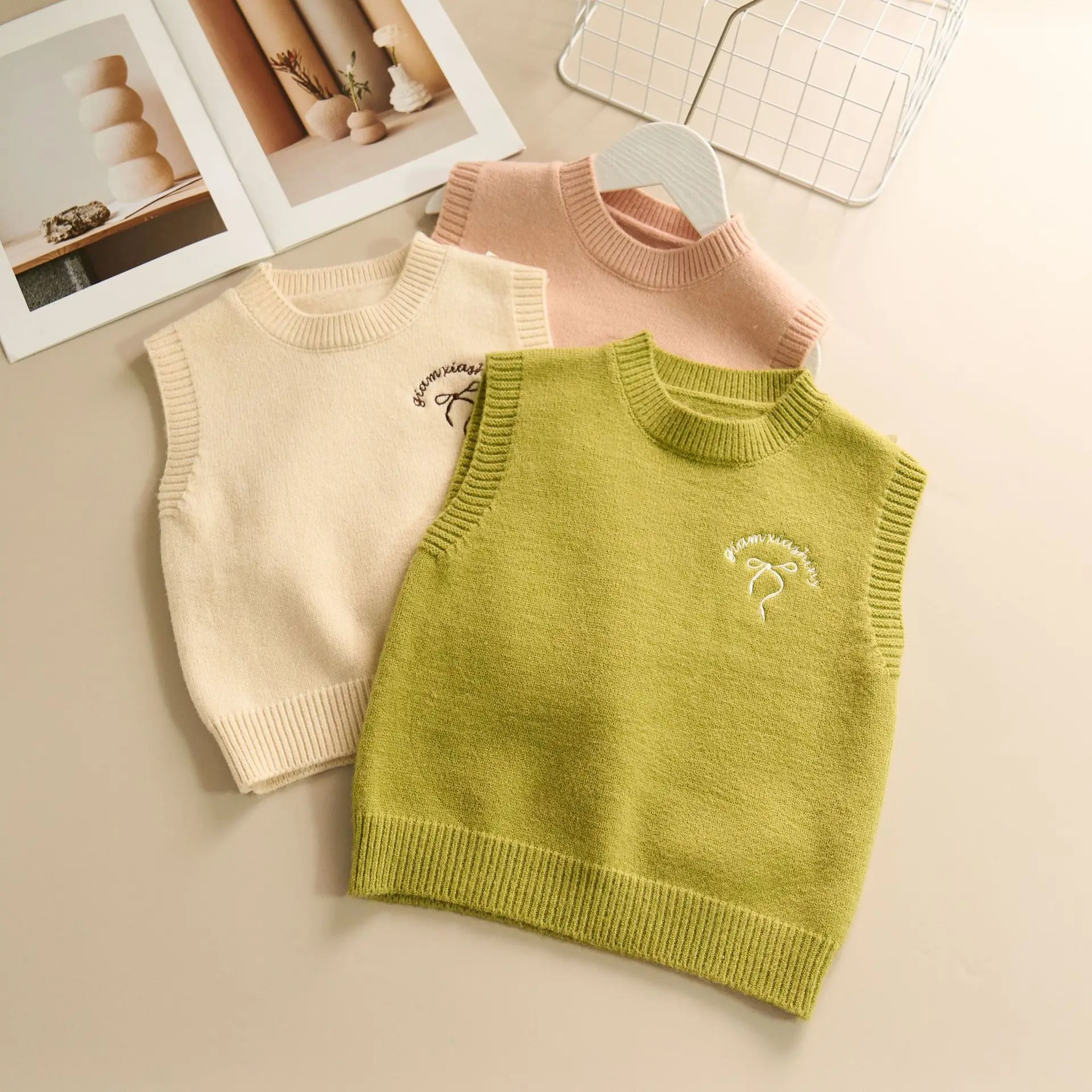 

Girls Knitted Vest Spring Autumn 2025 Children Woolen Jersey Sweaters Sleeveless Clothes For Baby Girl Outerwear Kids Top Outfit