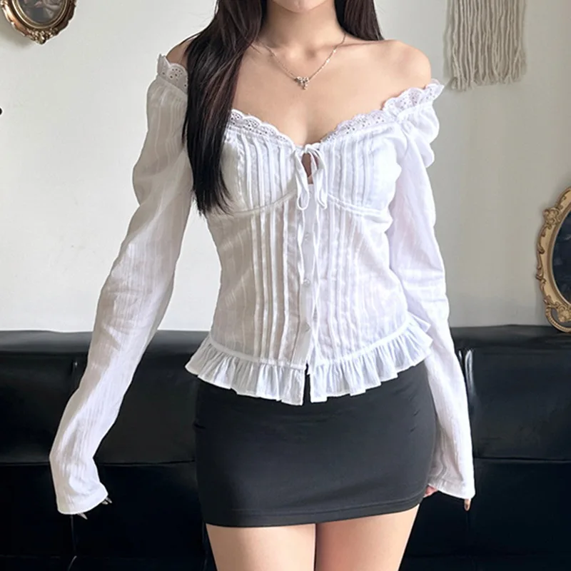 

Early autumn thin French pleated hollow out lace up temperament sweet shirt