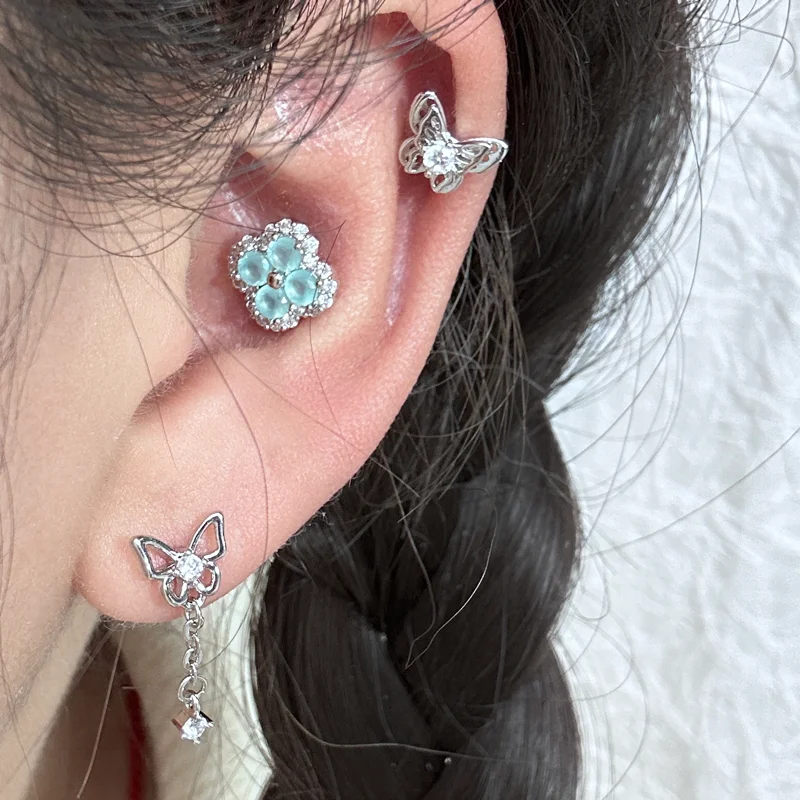 1 PCS New Fashion Four Leaf Clover Zircon Crystal Ear Bone Nail 316L Medical Titanium Steel Earrings for Women Y2K Cute Jewelry