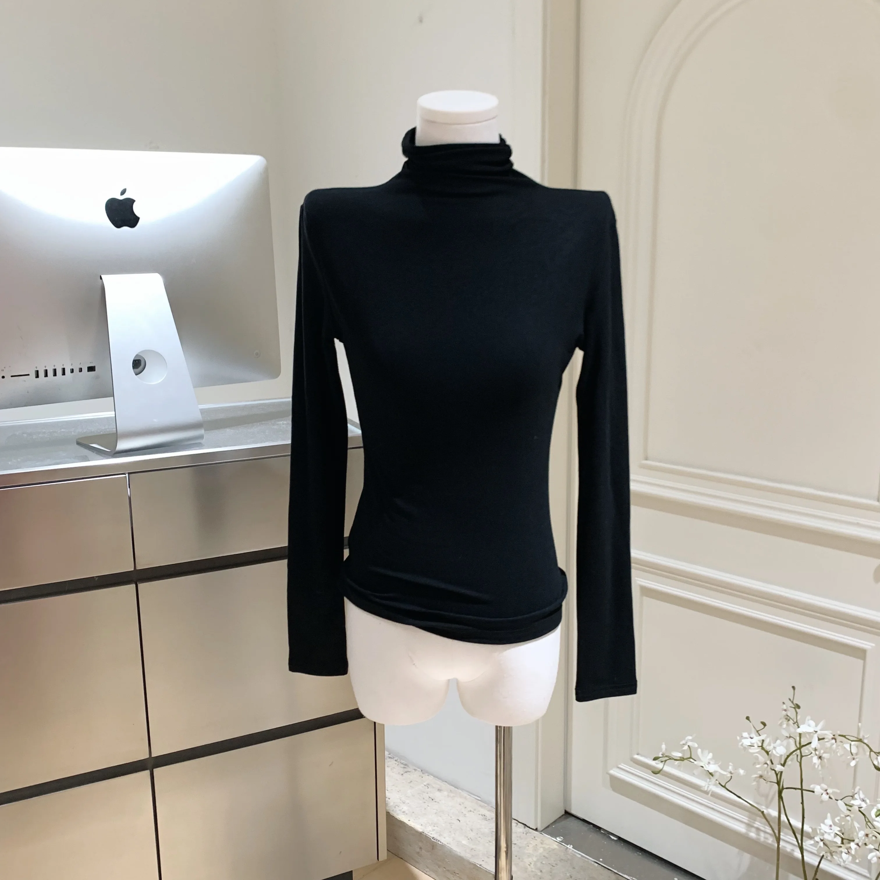 المرأة الخريف الشتاء مريحة الياقة المدورة طويلة الأكمام ضئيلة تي شيرت سيدة بلون لمط البلوز الأساسية المحملة الأعلى