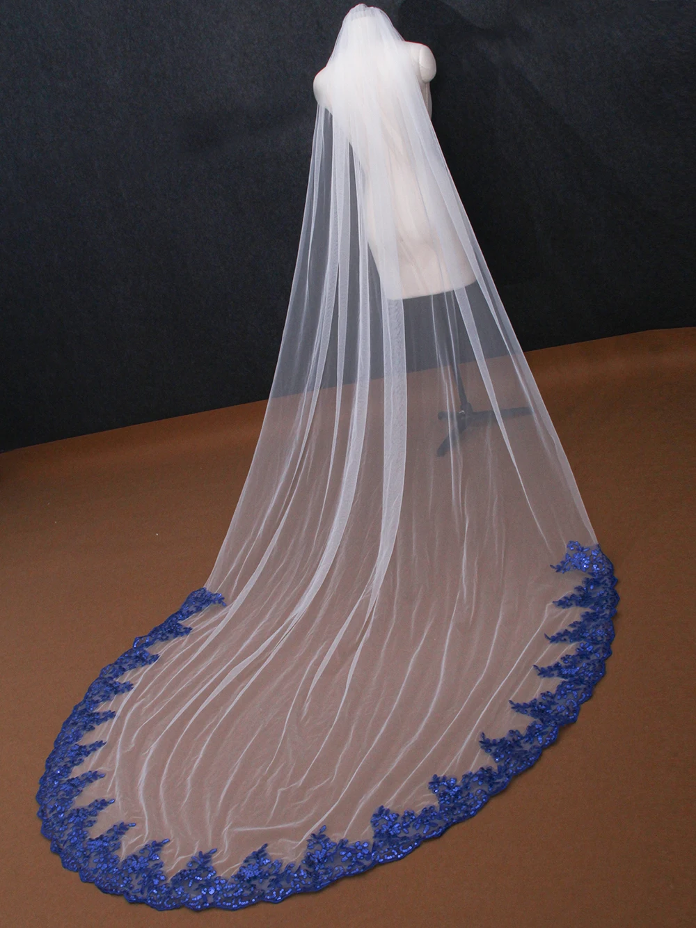 NZUK Royal Blue Lace Long Wedding Veil 3 Meters Bridal Veil with Sequined Lace Soft Tulle Wedding Accessories Welony